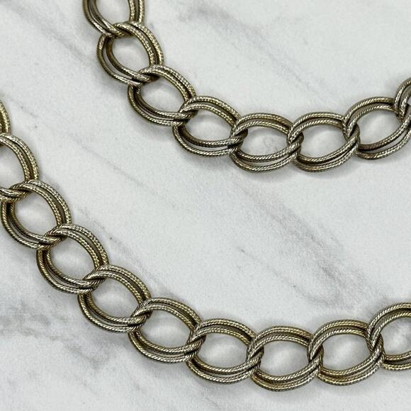 Gold Tone Textured Chain Link Belt Double Hook One Size Y2K ✨ - Picture 5 of 10
